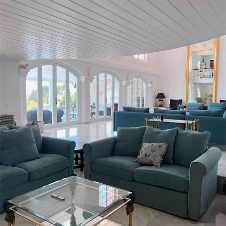 Boutique Pureza Couette-café Mijas