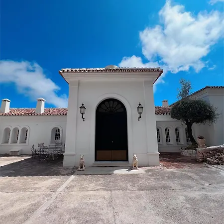 Pureza Bed & Breakfast *